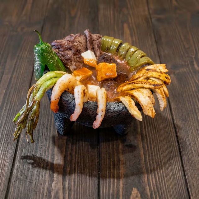 Trio Molcajete.