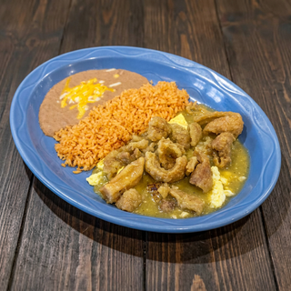 Chicharrones con Huevos